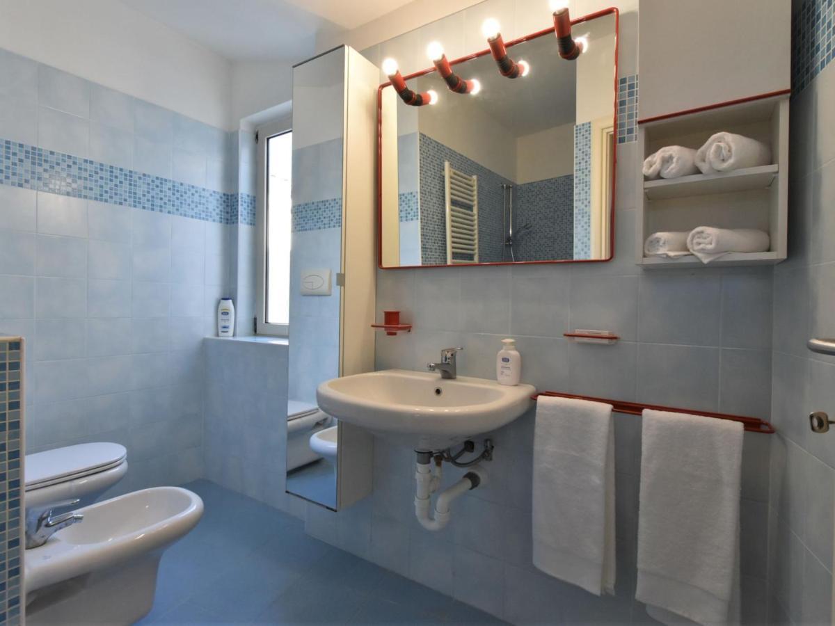 Apartment Duomo Mansarda By Interhome Iseo Dış mekan fotoğraf