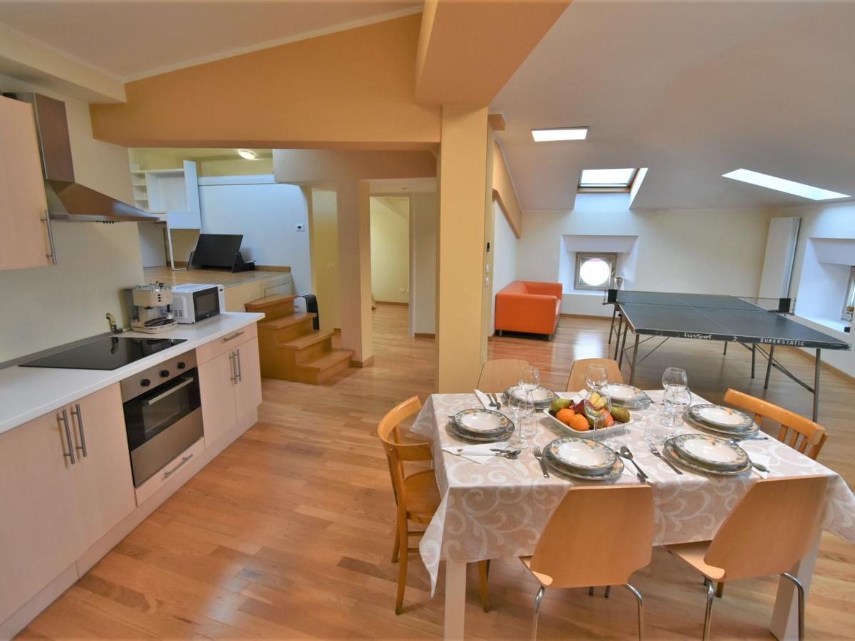 Apartment Duomo Mansarda By Interhome Iseo Dış mekan fotoğraf